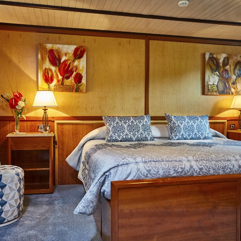 Cest La Vie - Luxury Hotel Barge