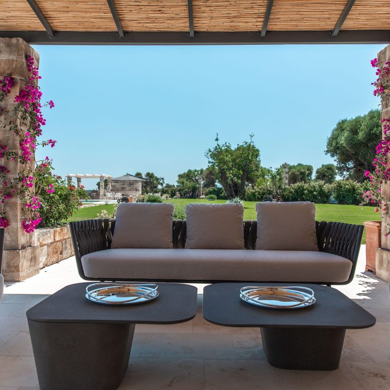 countryhouse-casa-piccola-outdoor-lounge-puglia-villa-countrybred