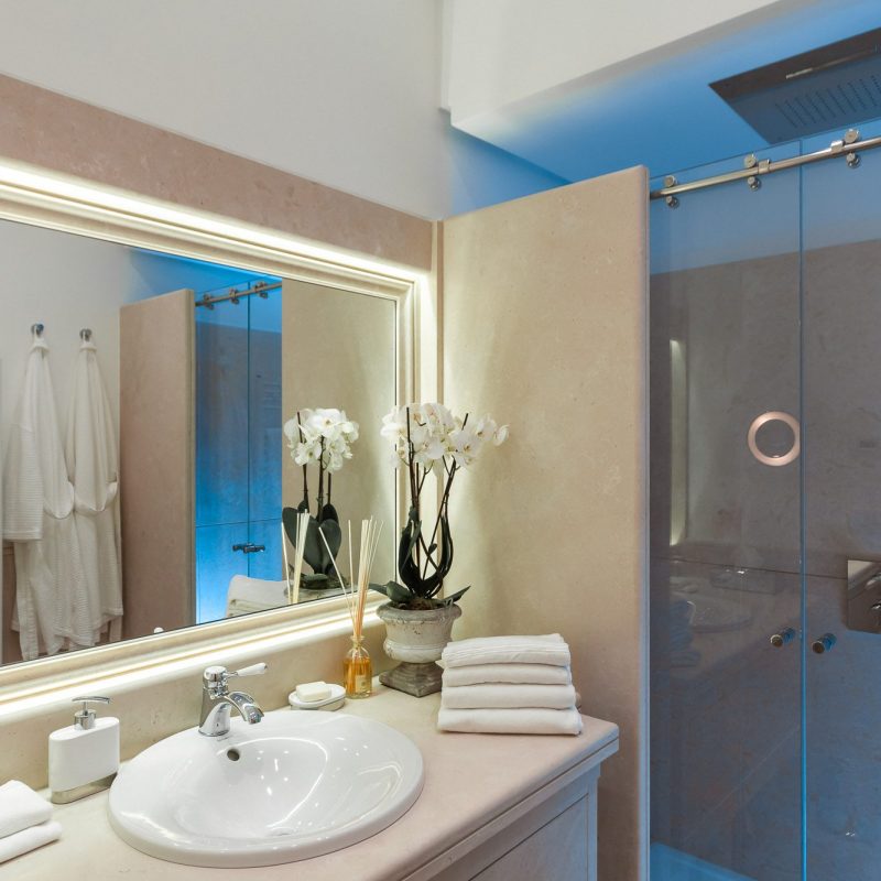 countryhouse-puglia-casa-grande-villa-bathroom2-countrybred