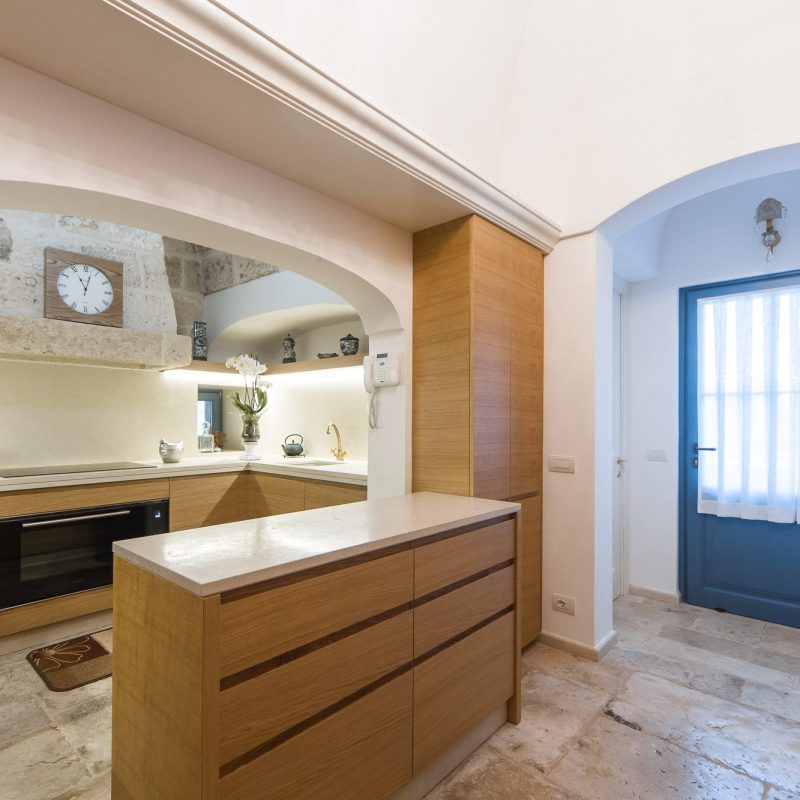 countryhouse-puglia-casa-grande-villa-kitchen-countrybred